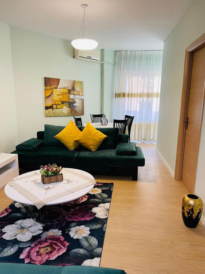 Apartament New In Center Of *