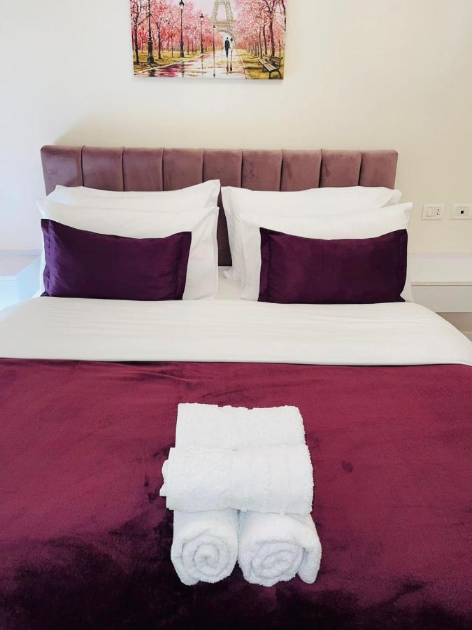 Apartament New In Center Of